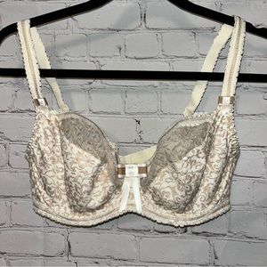 Fauve bra size 36 DD‎